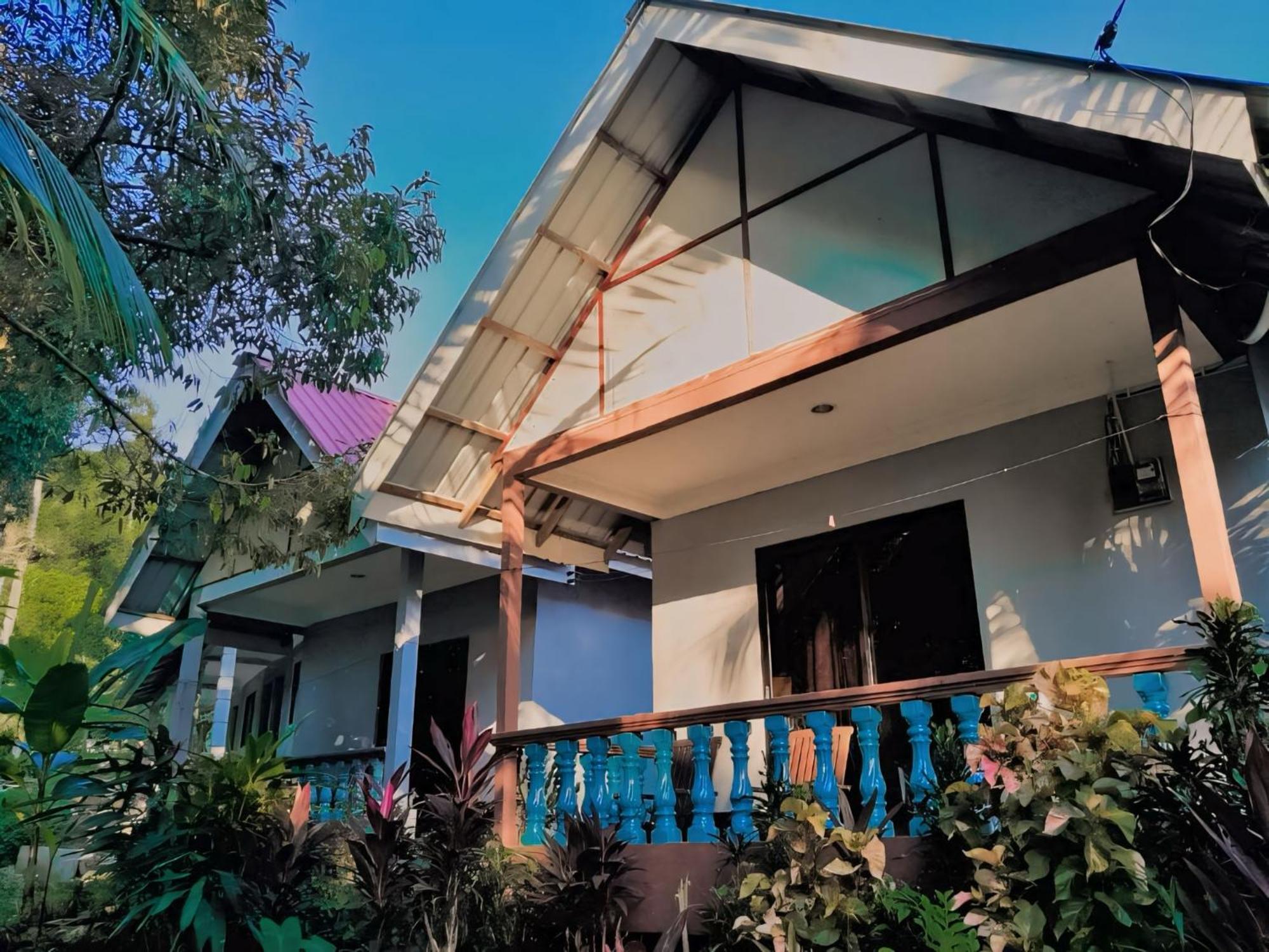 Fiqthya Chalet & Cafe Kampong Ayer Batang Kültér fotó